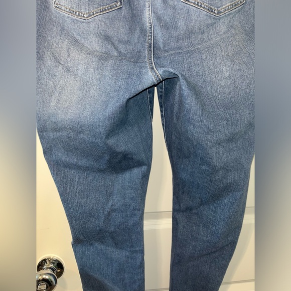 Torrid NWOT Distressed Premium Stretch Bombshell Skinny 5 Button Jeans Sz 22R - Picture 8 of 15